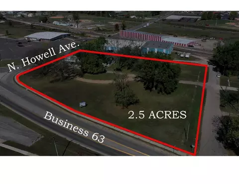 130 N Howell Ave, West Plains, MO 65775