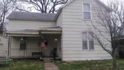 2009 N Rogers Ave, Springfield, MO 65803 photo 1