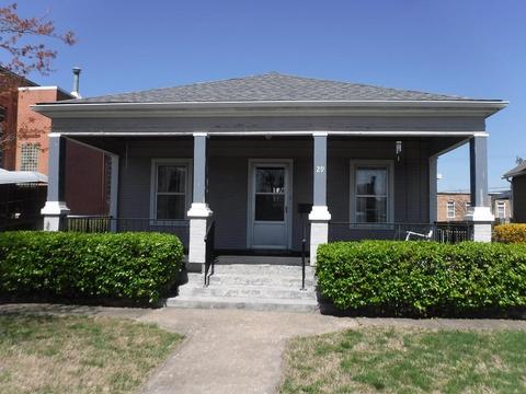 29 W Pleasant St, Aurora, MO 65605 photo 1