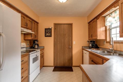 3011 W Cherokee St, Springfield, MO 65807 photo 8