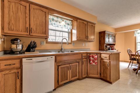3011 W Cherokee St, Springfield, MO 65807 photo 12
