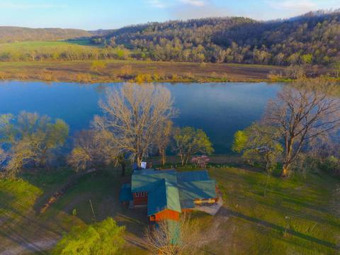 84 Rio Ln, Norfork, AR 72658 photo 1