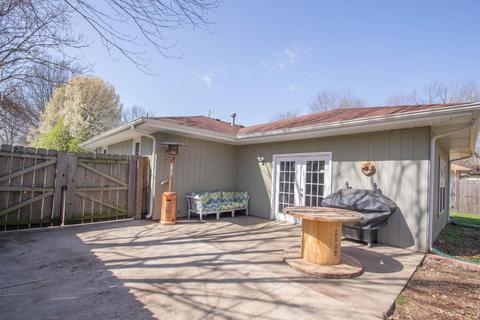 407 E Lynn St, Nixa, MO 65714 photo 4