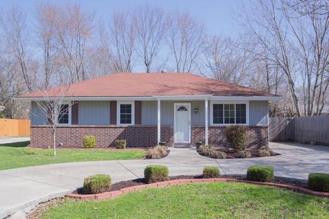 407 E Lynn St, Nixa, MO 65714 photo 1