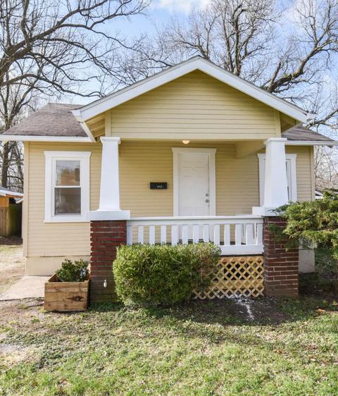 1912 E Monroe Ter, Springfield, MO 65802 photo 1