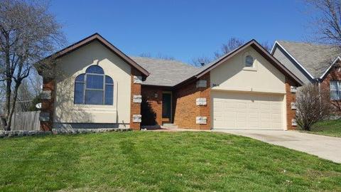 3015 E Lark St, Springfield, MO 65804 photo 1