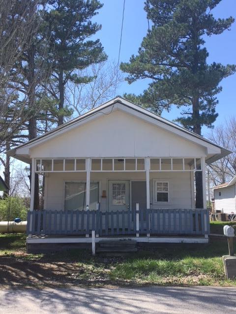 511 Locust St, Cabool, MO 65689 photo 1