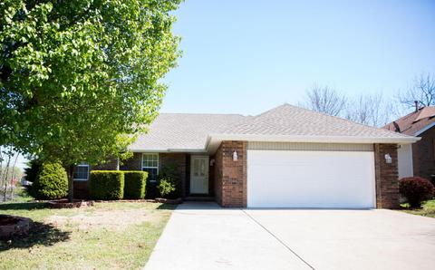 3647 W Dover St, Springfield, MO 65802 photo 1