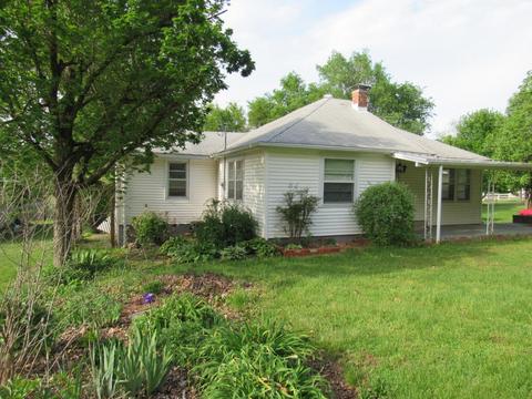405 W Robertson, Ozark, MO 65721 photo 1
