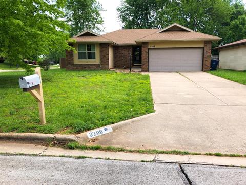 2208 S Kansas Ave, Springfield, MO 65807 photo 1