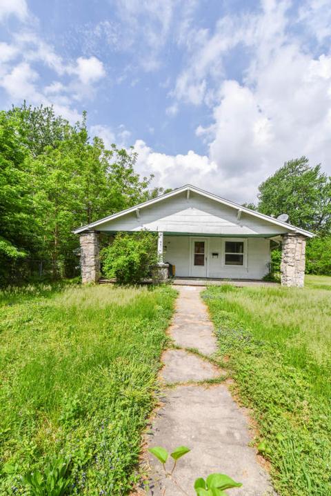 931 S Market Ave, Springfield, MO 65806 photo 1