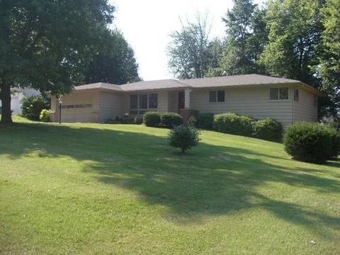 3130 E Wilshire Dr, Springfield, MO 65804 photo 1