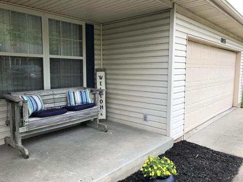1033 N Dickerson Ave, Springfield, MO 65803 photo 1