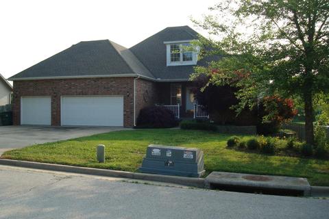 310 Beard St, Monett, MO 65708 photo 1