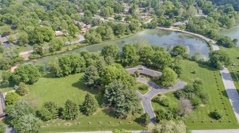 2450 S Skyline Dr, Springfield, MO 65804 photo 1