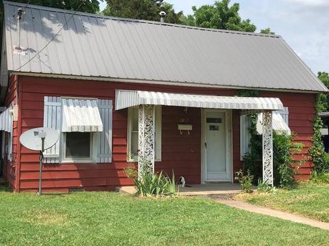 1735 W Chestnut St, Springfield, MO 65802 photo 1