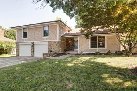 1031 E Manchester Dr, Springfield, MO 65810 photo 1