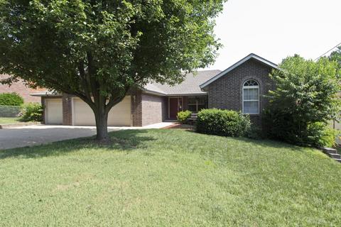 2063 E Camorene St, Springfield, MO 65803 photo 1