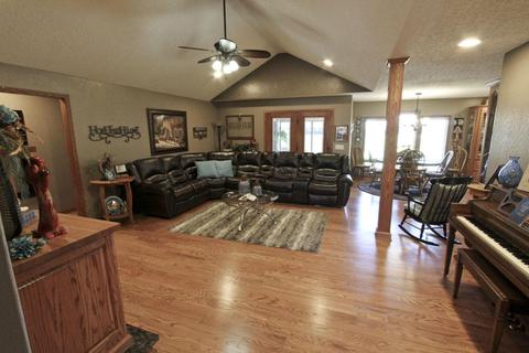 1308 E 477th Rd, Bolivar, MO 65613 photo 2