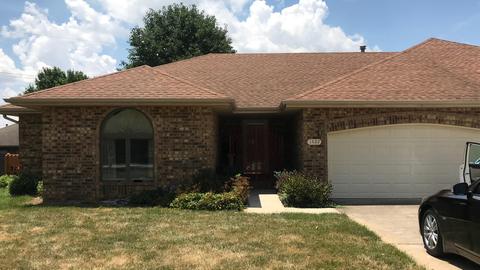 1422 E Woodgate St, Springfield, MO 65804 photo 1