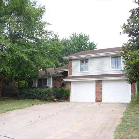 2509 S Hillside Dr, Springfield, MO 65804 photo 1