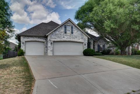 1007 E Torrey Pines Dr, Ozark, MO 65721 photo 1