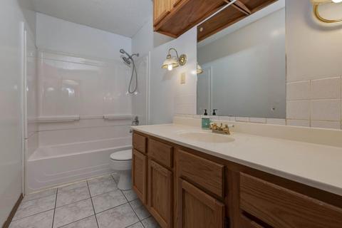 1241 N Hillcrest Ave, Springfield, MO 65802 photo 9