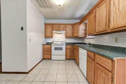 1241 N Hillcrest Ave, Springfield, MO 65802 photo 5
