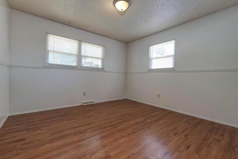 1241 N Hillcrest Ave, Springfield, MO 65802 photo 11