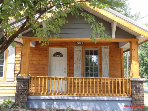 2029 N Nettleton Ave, Springfield, MO 65803 photo 1