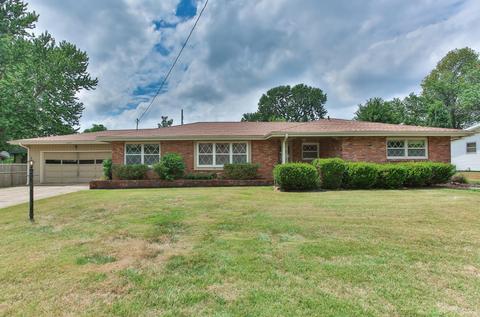 2049 S Roanoke Ave, Springfield, MO 65807 photo 1