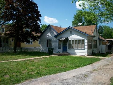 710 E Sycamore St, Monett, MO 65708 photo 1