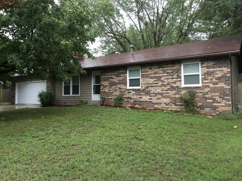 102 S Inmon St, Clever, MO 65631 photo 1