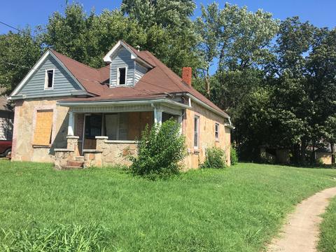 1607 W Atlantic St, Springfield, MO 65803 photo 1