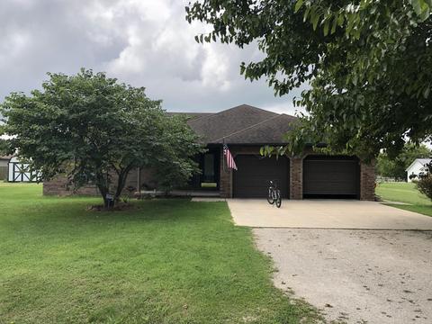 202 E Third St, Marshfield, MO 65706 photo 1