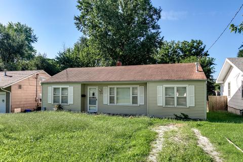 426 W Loren St, Springfield, MO 65807 photo 1