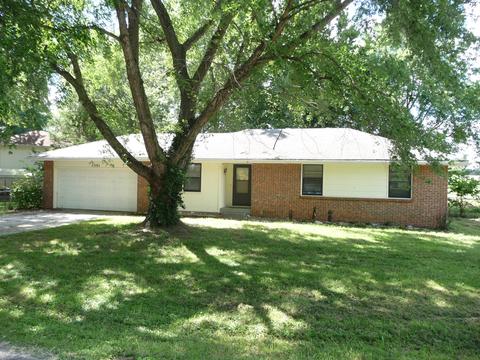 5501 S Honeysuckle Ln, Battlefield, MO 65619 photo 1