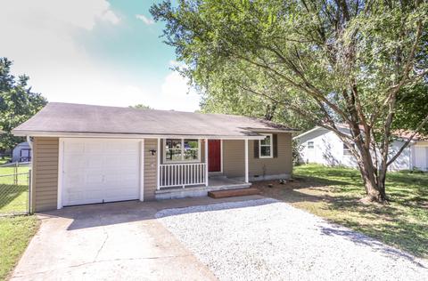3036 W Lombard St, Springfield, MO 65802 photo 1
