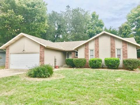 3355 W Camelot St, Springfield, MO 65807 photo 1