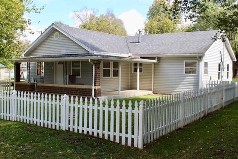 1021 Hamilton St, Seneca, MO 64865 photo 1