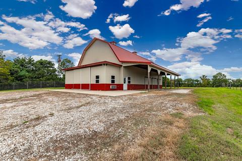 379 Links Ln, Forsyth, MO 65653 photo 1