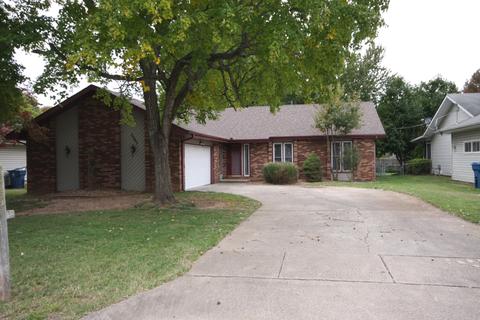2543 S Delaware Ave, Springfield, MO 65804 photo 1