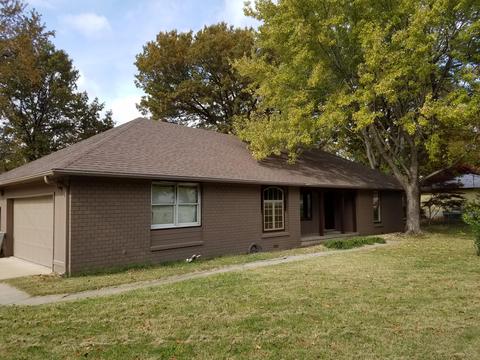 711 S Pin Oak Dr, Springfield, MO 65809 photo 1