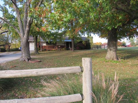 807 Banning St, Marshfield, MO 65706 photo 1