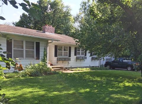 1016 E 13th St, Carthage, MO 64836 photo 1