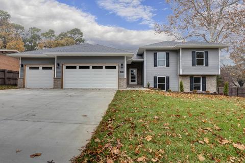 2265 E Claiborne St, Springfield, MO 65804 photo 1