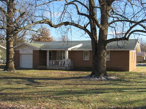 204 N Vine St, Marshfield, MO 65706 photo 1