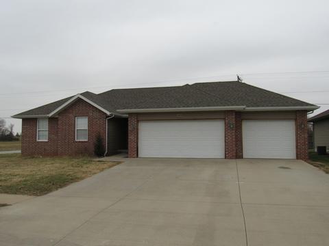 4415 W Nicholas St, Springfield, MO 65802 photo 1