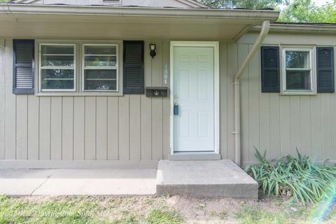 1501 E Livingston St, Springfield, MO 65803 photo 1