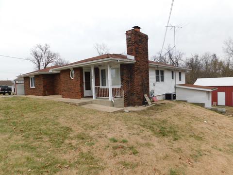 1102 Coday St, Ava, MO 65608 photo 1